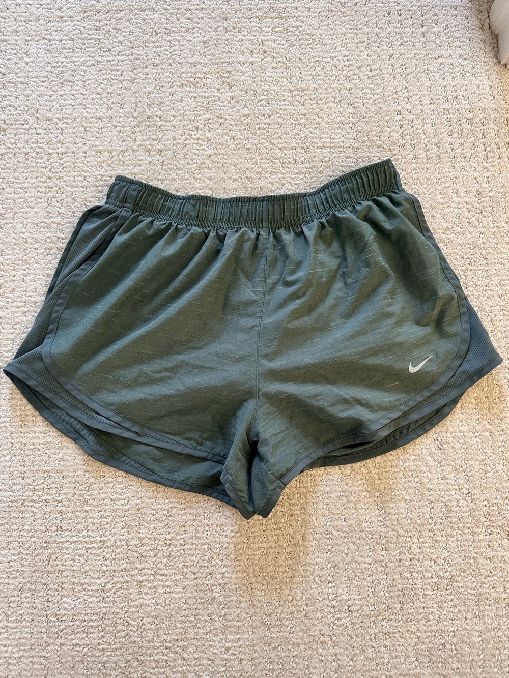 Nike Dri-FIT Women’s Running Shorts – Dark Green – Size Small